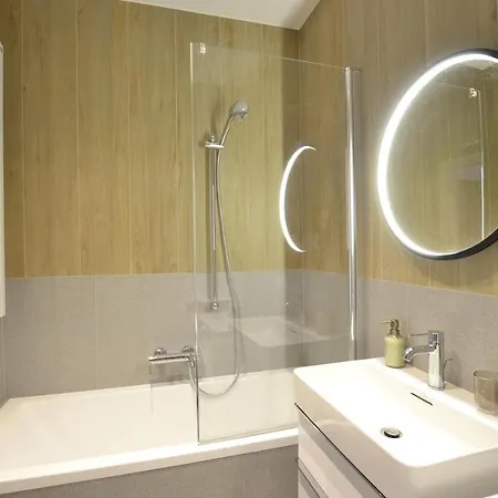 Estate Old Town Apartment, Private Parking, Balcony * Danzig