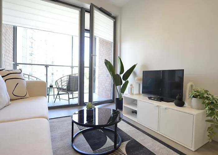 Apartmán Estate Old Town Apartment, Private Parking, Balcony *