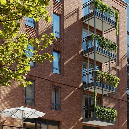 Apartmán Estate Old Town Apartment, Private Parking, Balcony *